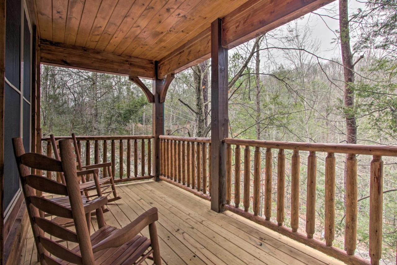 Luxe Cabin With Home Theater Less Than 2 Miles To Gatlinburg Eksteriør bilde
